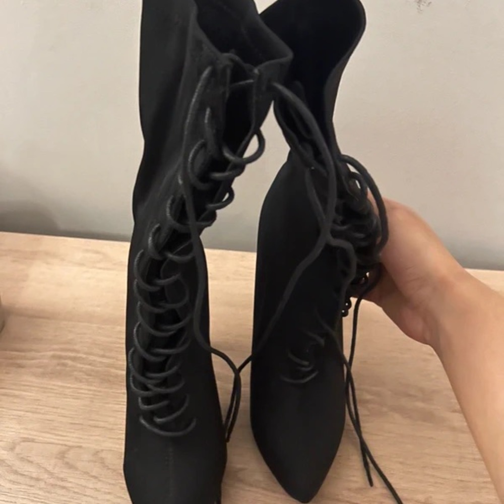 Elegant Black Lace-Up Heeled Boots